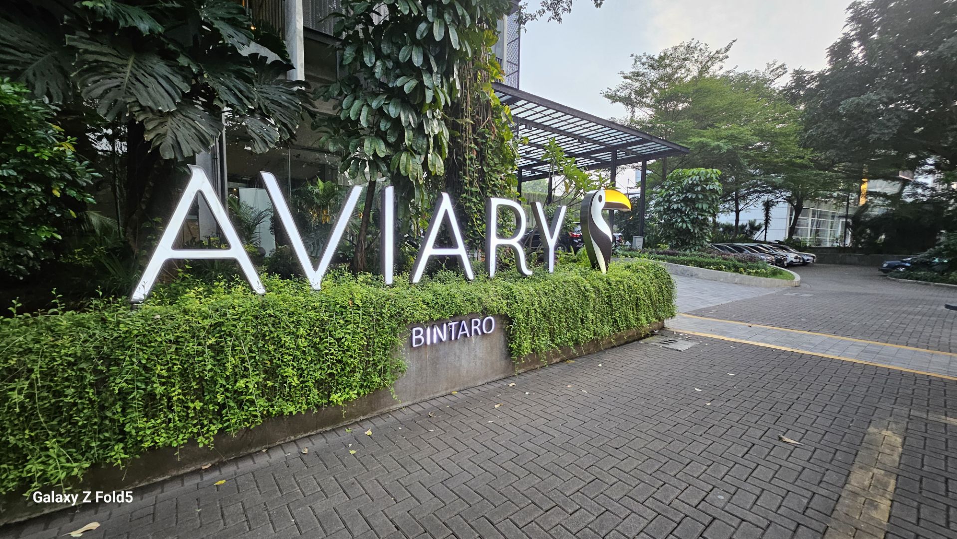 Logo Aviary Hotel Bintaro
