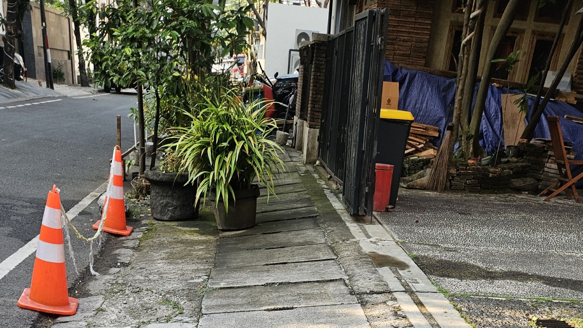 Closed drainage