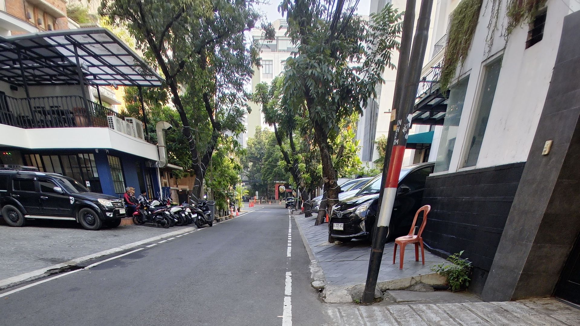 Jalan Riau where hotel on the right side